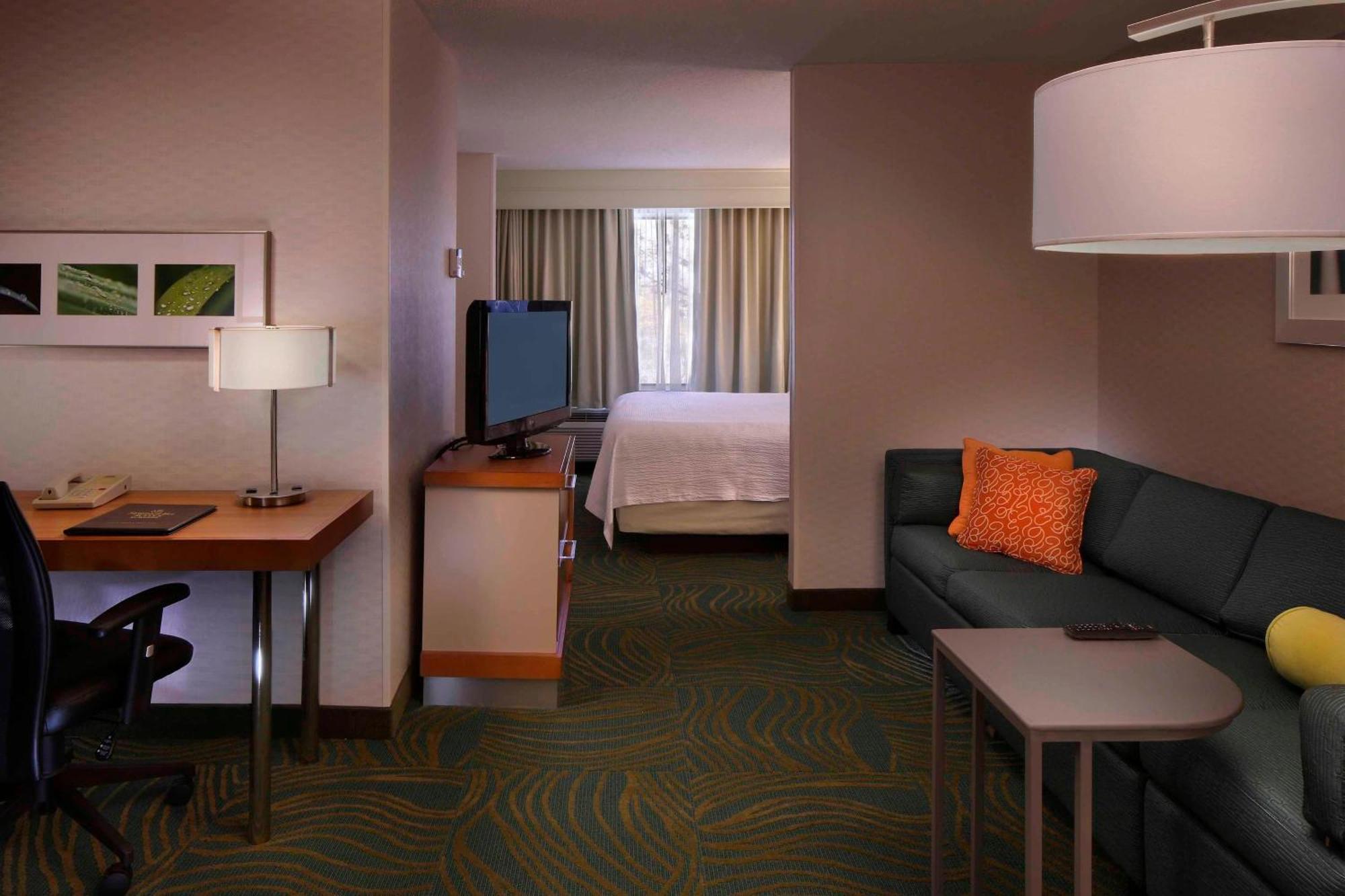 Springhill Suites By Marriott Waterford / Mystic Ню Лондон Екстериор снимка